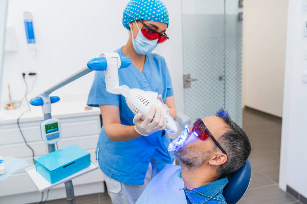 Best Emergency Dental Extractions in Bolivar, MO